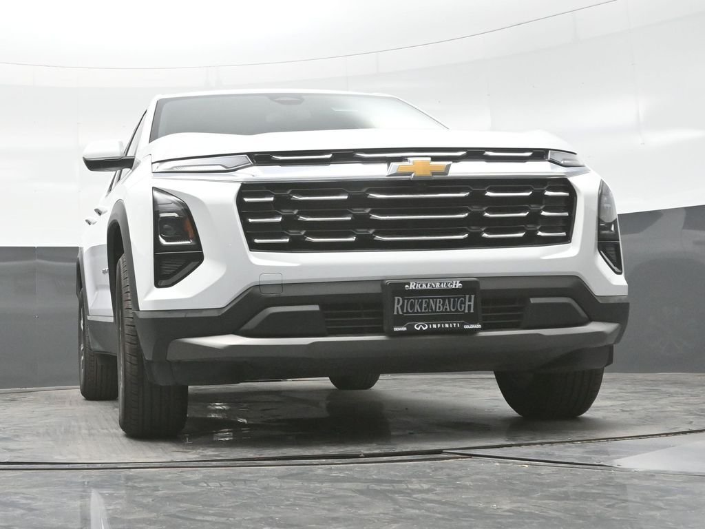 Used 2025 White Chevrolet LT image 26