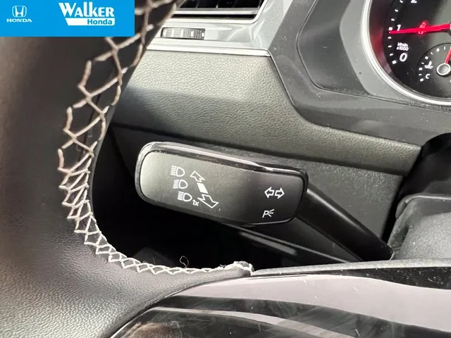 Used 2021 Deep Black Volkswagen 2.0T SE image 35