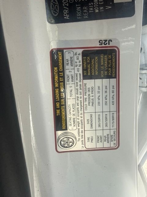 Used 2024 White Genesis 2.5T image 15