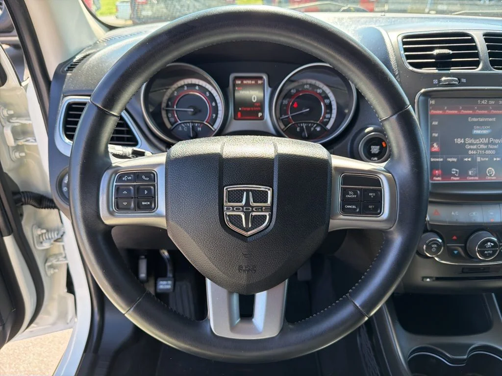 Used 2018 White Dodge Crossroad image 47