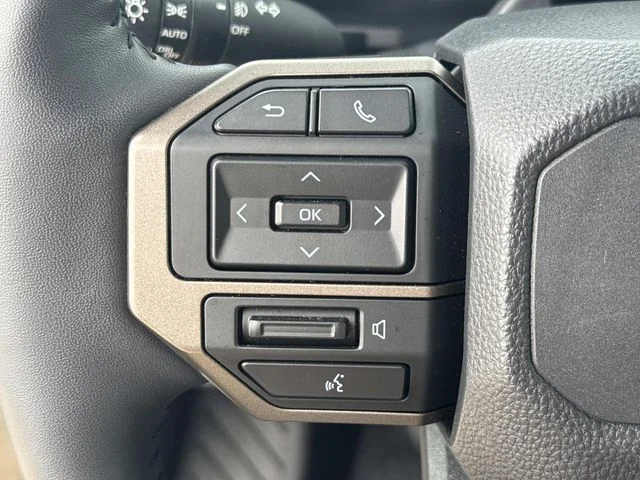 Used 2025 Black Toyota Base image 41