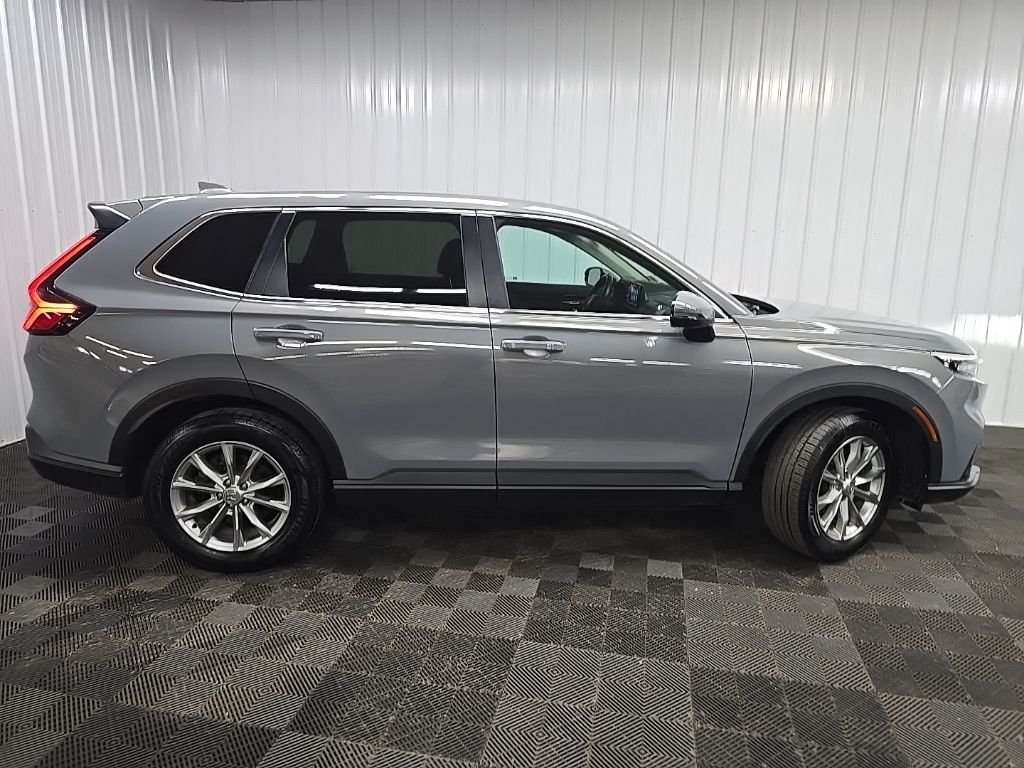 Used 2025  Honda EX-L image 2