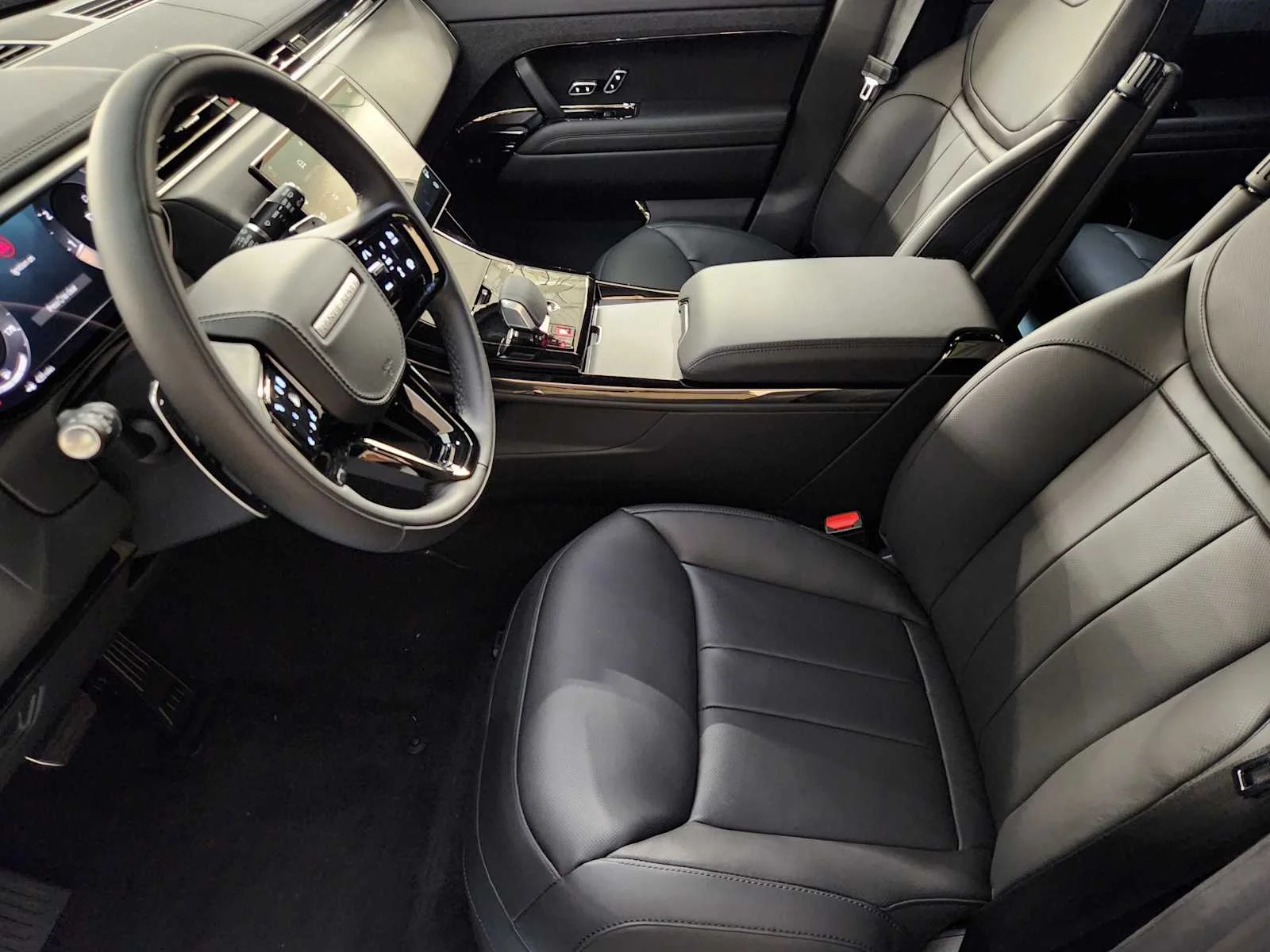 New 2026 Santorini Black Metallic Land Rover Dynamic SE - P400 image 22