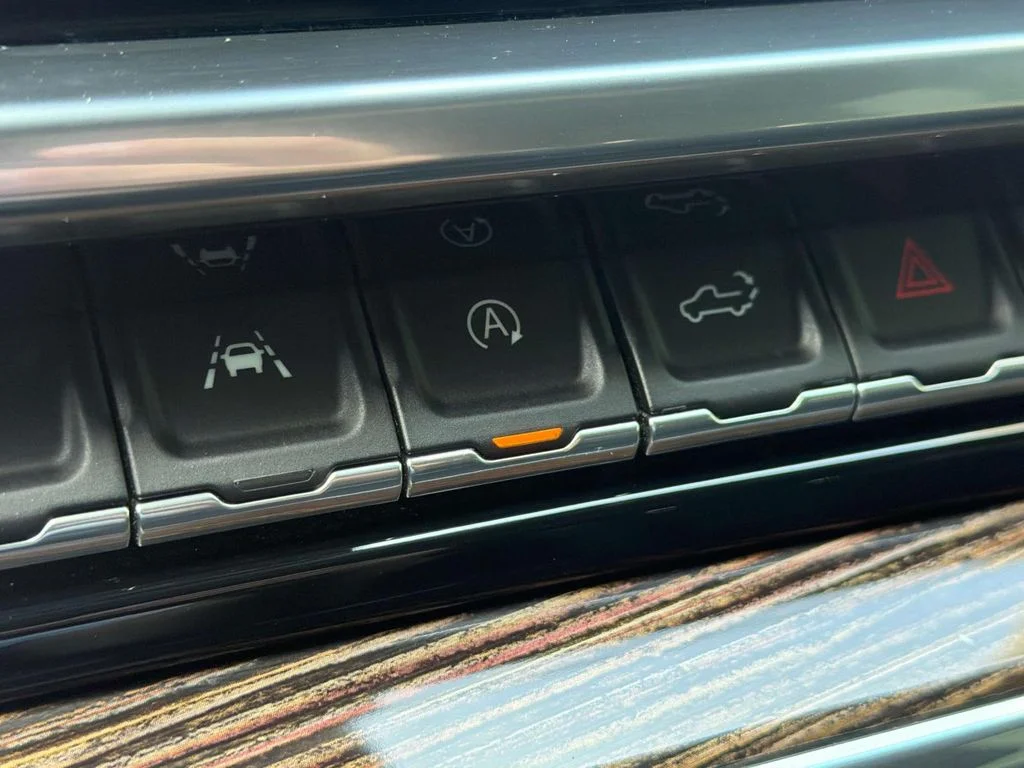 Used 2023 Summit White GMC Elevation image 22