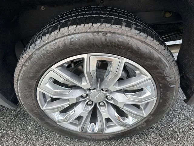 Used 2026 Onyx Black GMC Denali image 19