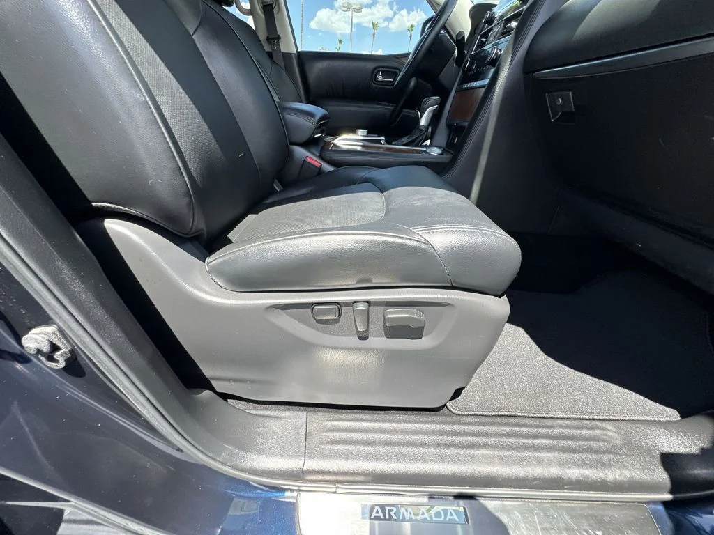 Used 2024 Blue Nissan SL image 29