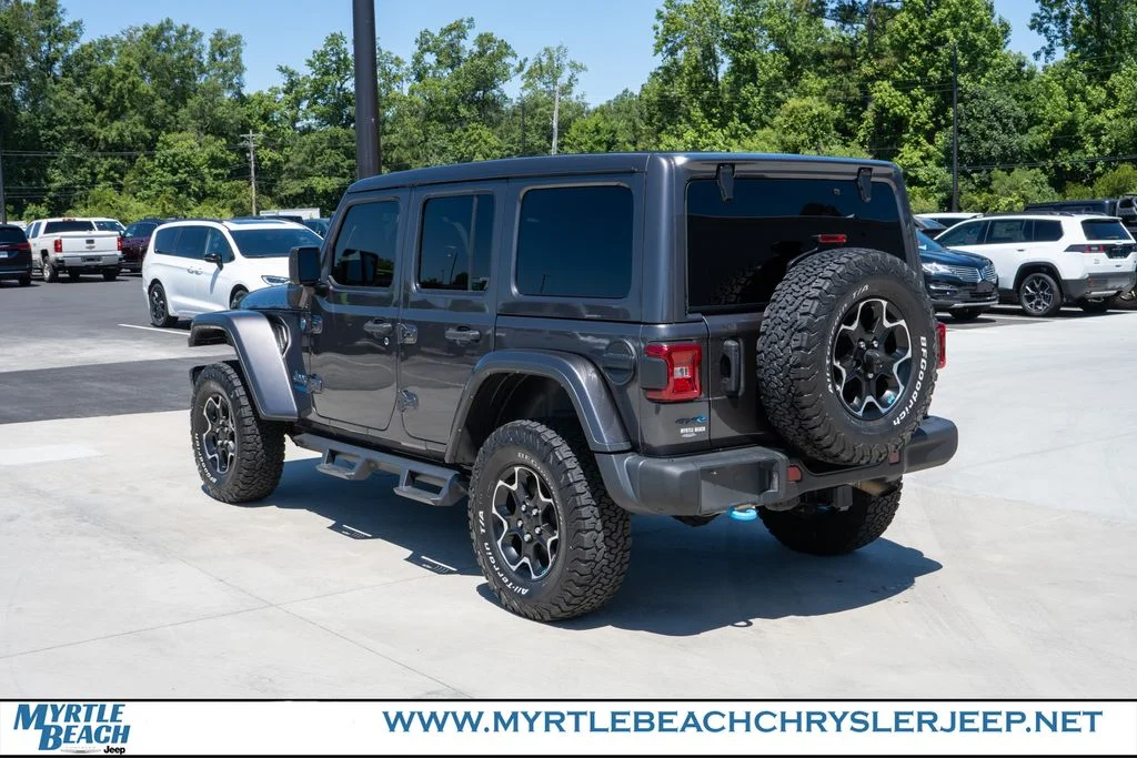 Used 2021 Granite Crystal Metallic Clearcoat Jeep Unlimited Rubicon 4xe image 4