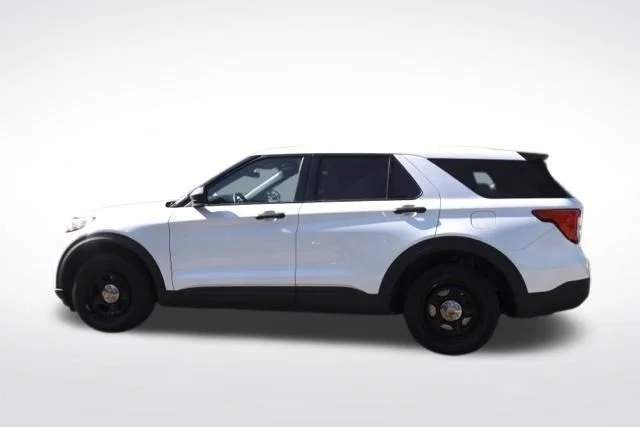 Used 2022 White Ford Base image 7