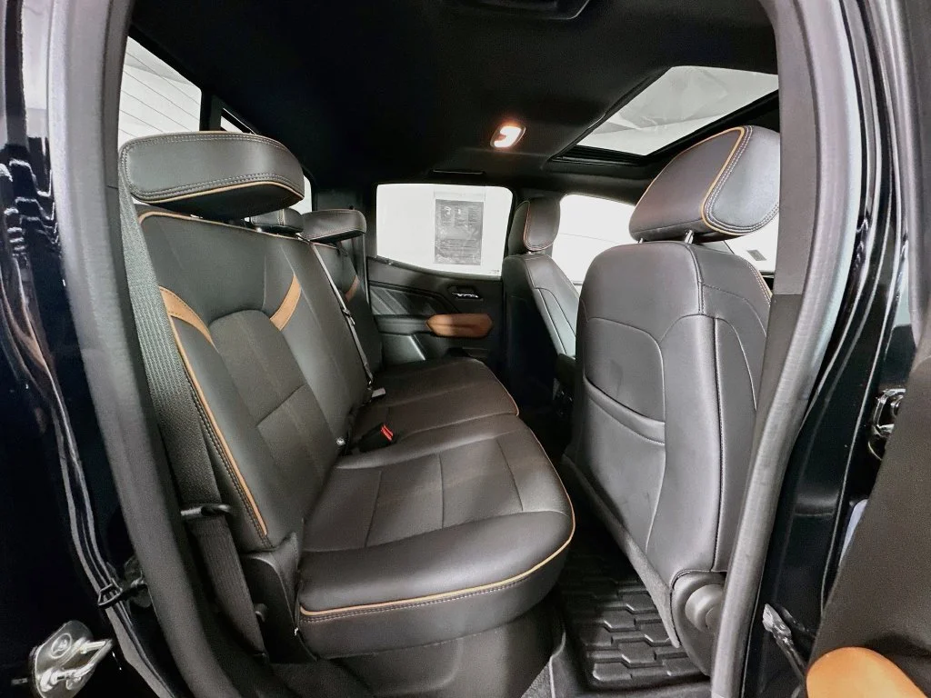 Used 2024 Onyx Black GMC AT4 image 30