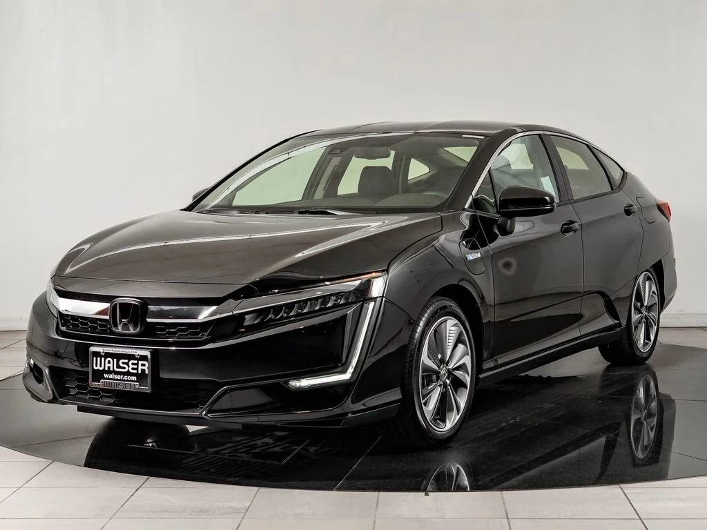 Used 2019 Black Honda  image 1