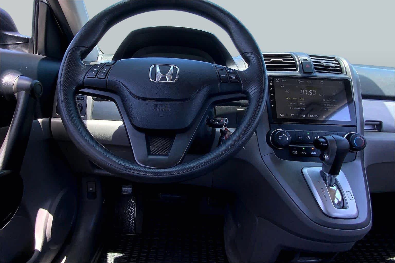 Used 2011 Glacier Blue Metallic Honda SE image 5