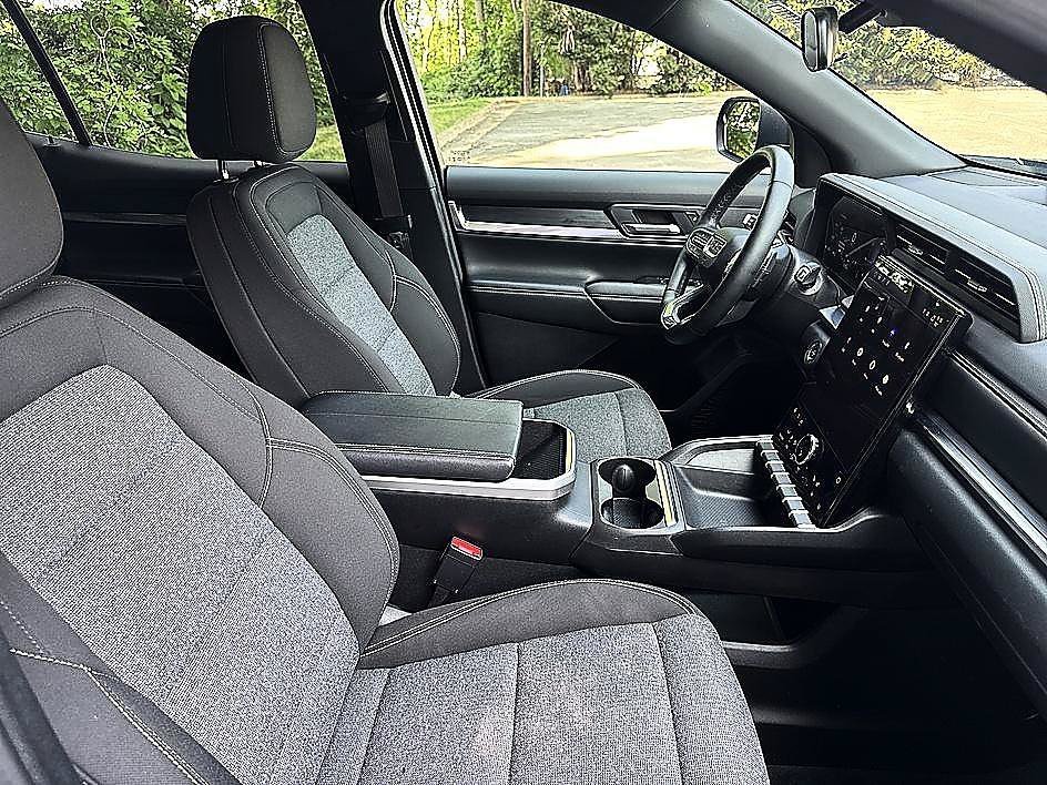 Used 2025 Ebony Twilight Metallic GMC AWD Elevation image 19