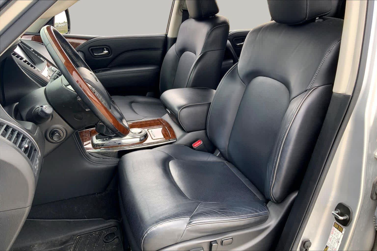 Used 2019 Liquid Platinum INFINITI LUXE image 8