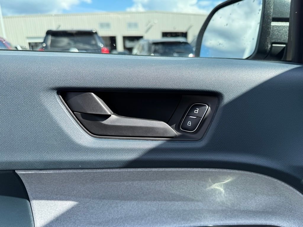 2025 Ford Maverick XLT - Photo 9