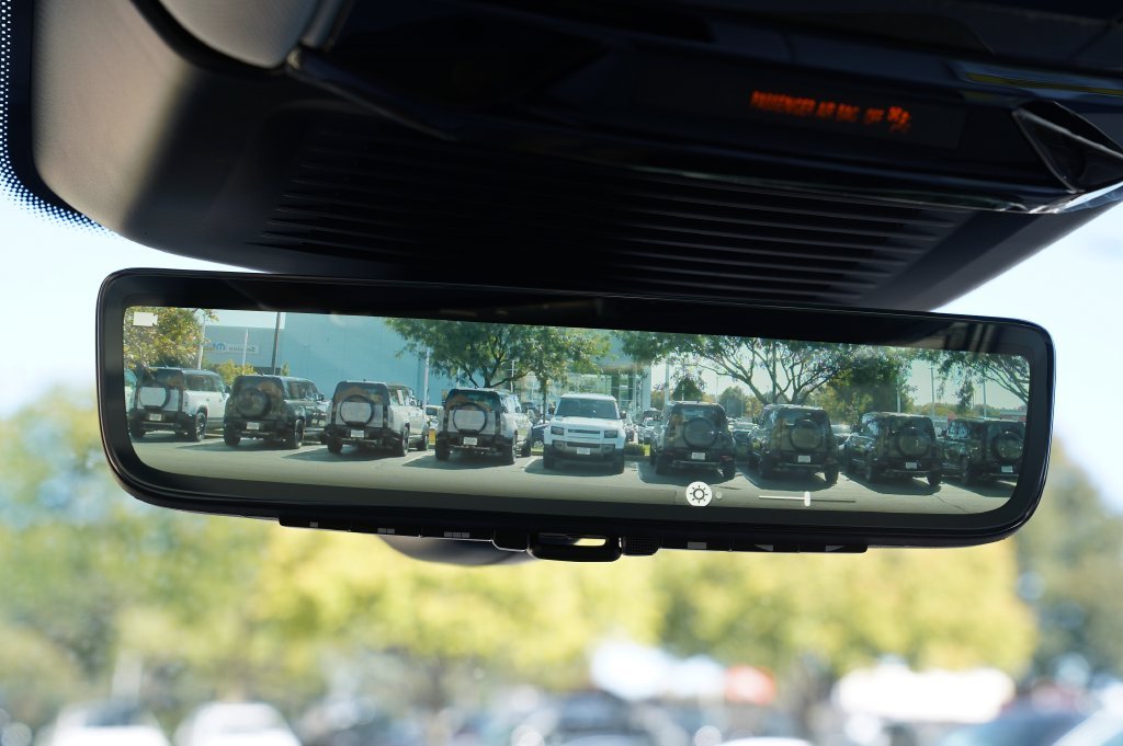 New 2027 British Racing Green Land Rover Dynamic SE image 30