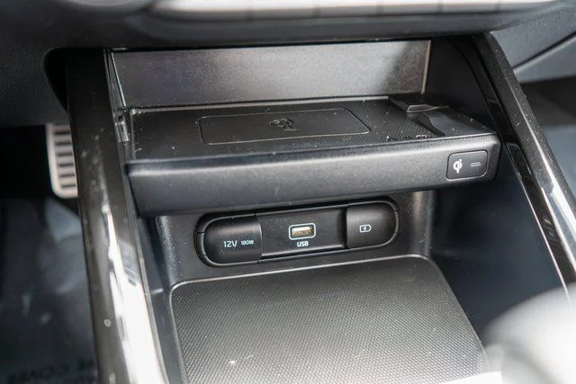 Used 2023 White Kia GT-Line image 29