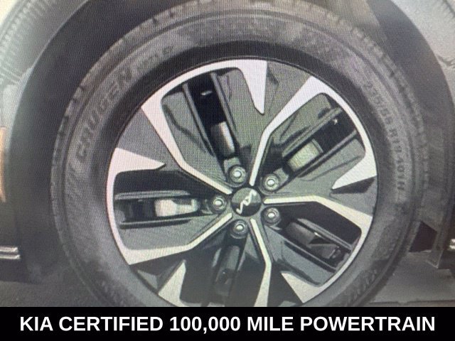 Used 2023  Kia Wind image 9