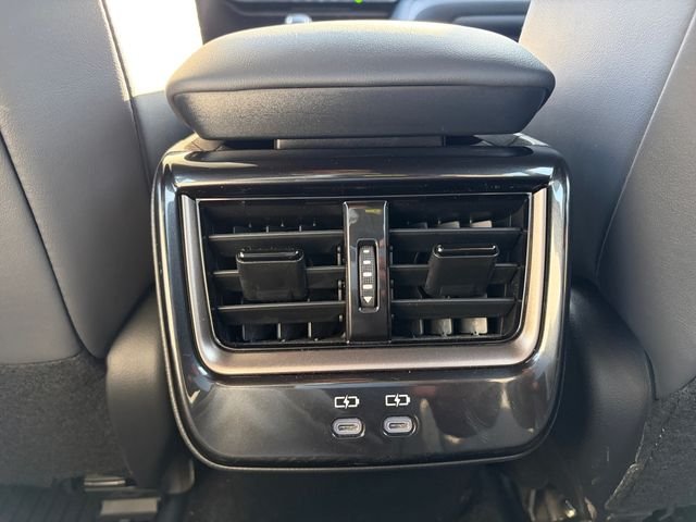 Used 2025 White Toyota XLE image 19