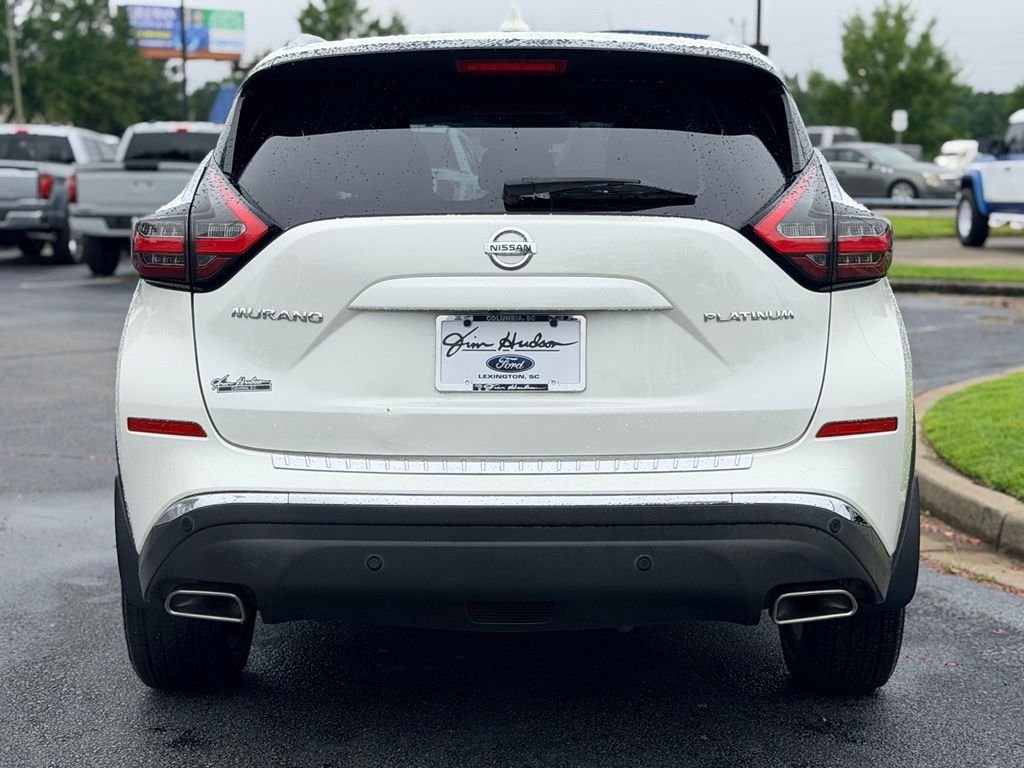 Used 2019 White Nissan Platinum image 7