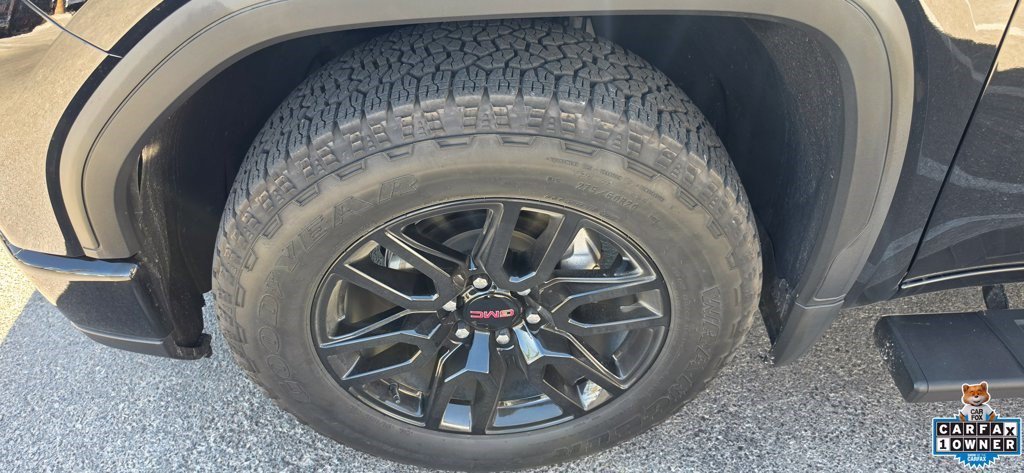Used 2024 Onyx Black GMC Elevation image 5