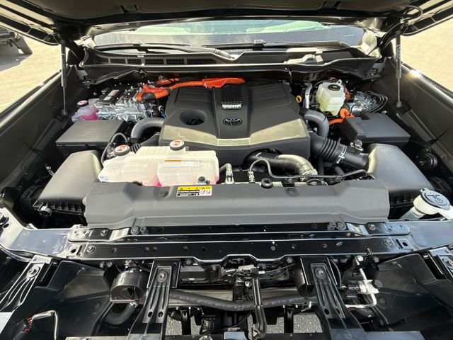 2026 Toyota Tundra Platinum - Photo 13