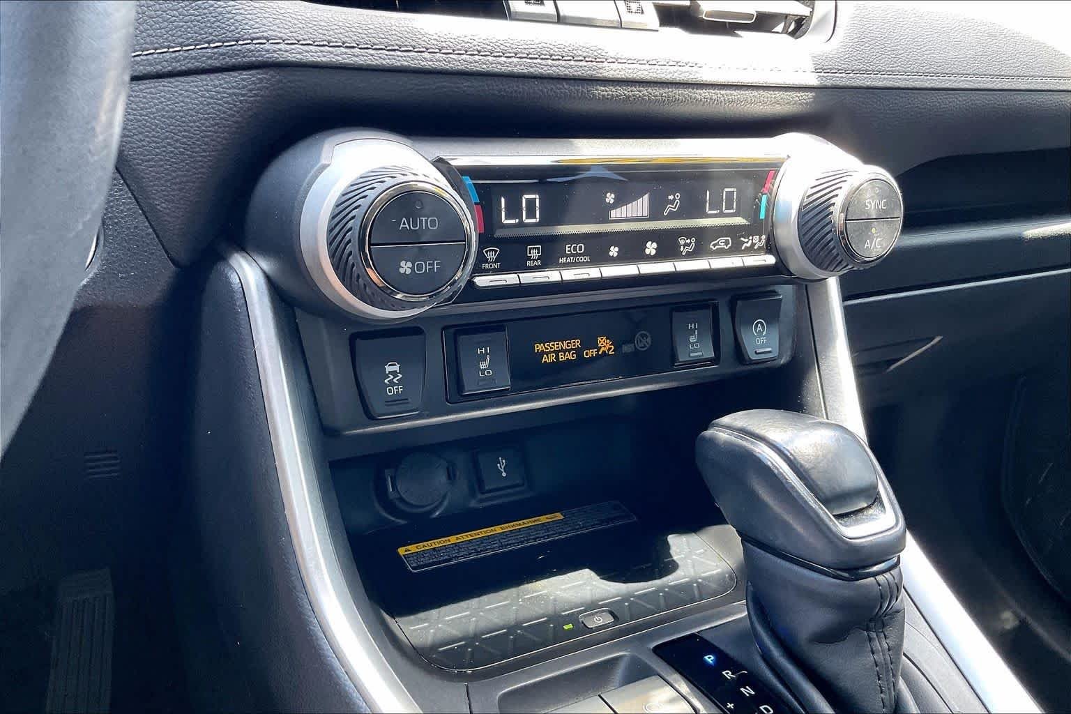 Used 2020 Magnetic Gray Metallic Toyota XLE Premium image 32