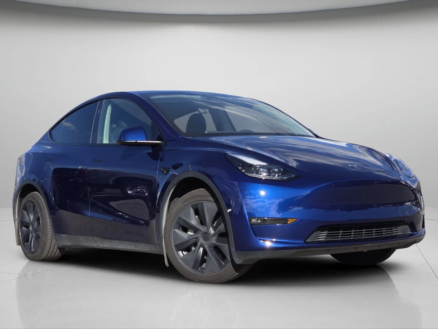 Used 2025 Blue Tesla Long Range image 2