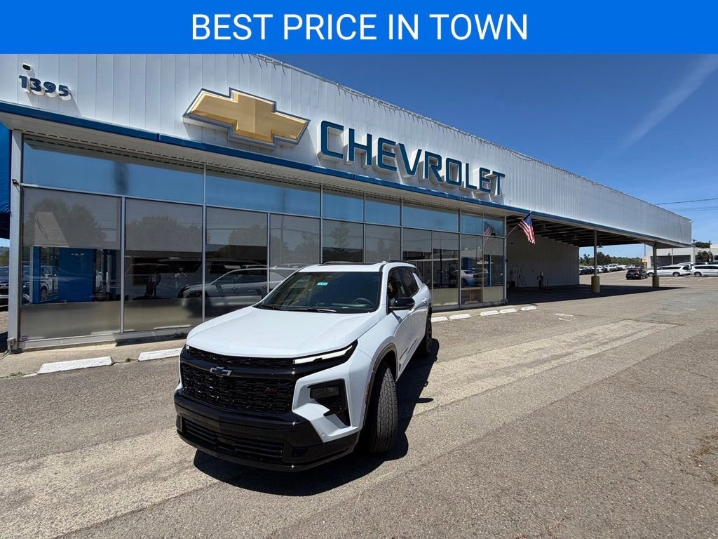 New 2026 Polar White Tricoat Chevrolet RS image 2