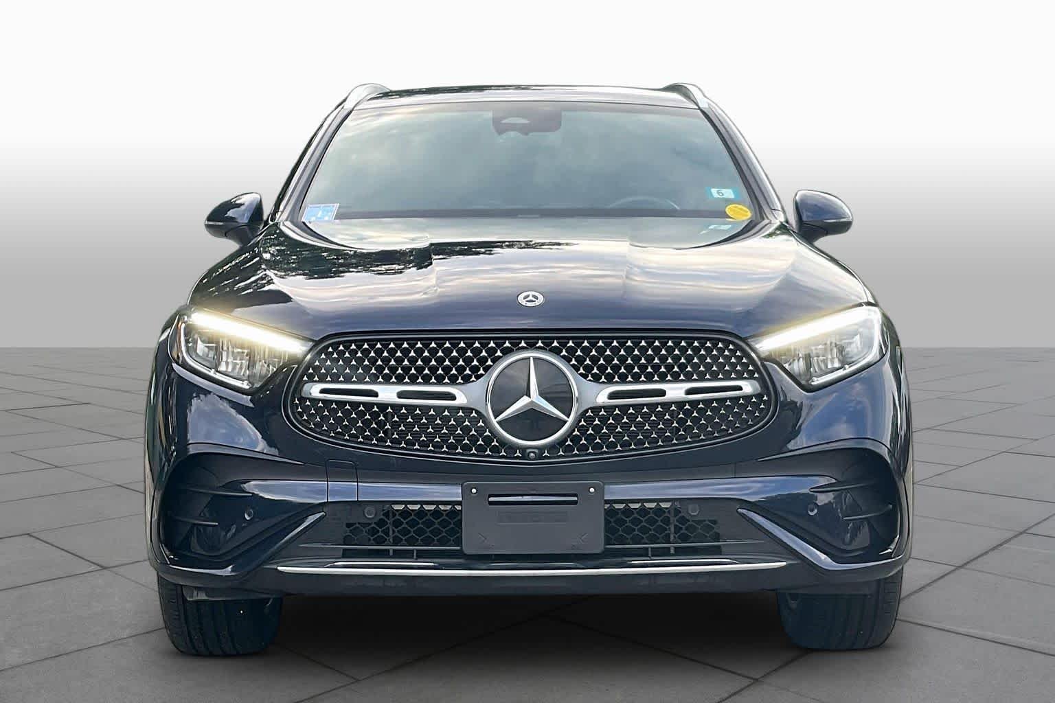 Used 2023 Nautical Blue Metallic Mercedes-Benz GLC 300 image 4