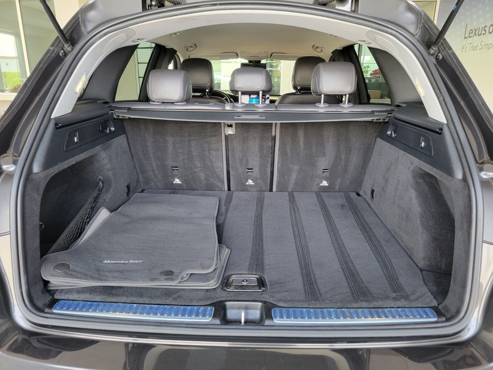 Used 2021 Gray Mercedes-Benz GLC 300 image 13