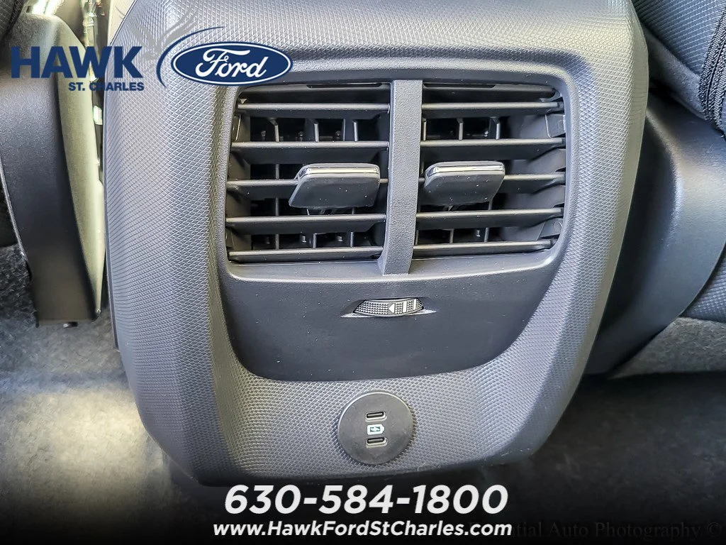 New 2026 Star White Metallic Tri-coat Ford Select image 9