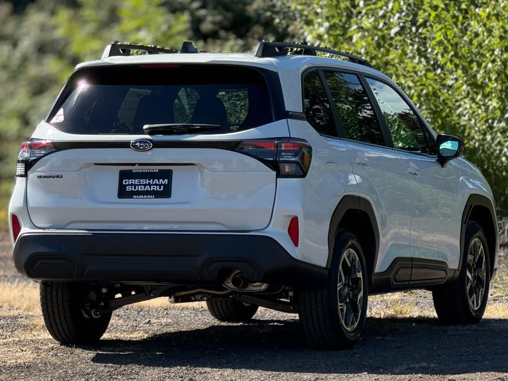 New 2026 CRYSTAL WHITE PEARL Subaru Premium image 19