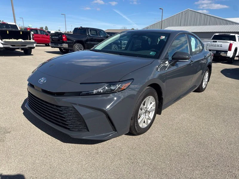 Used 2025  Toyota LE image 2