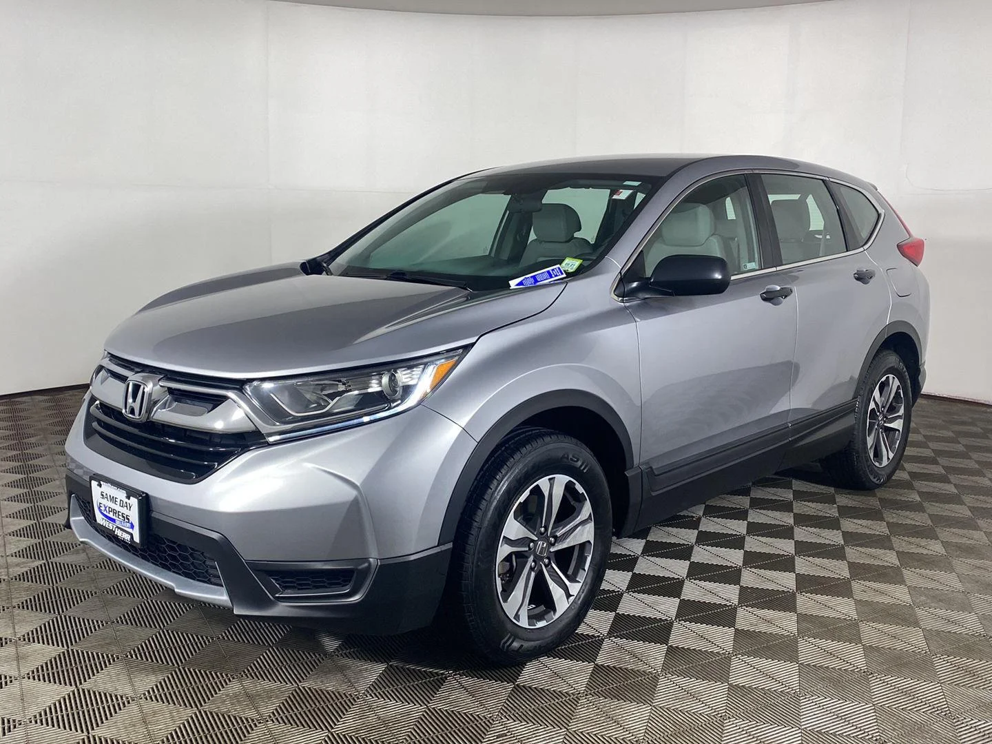 Used 2018 Lunar Silver Metallic Honda LX image 10
