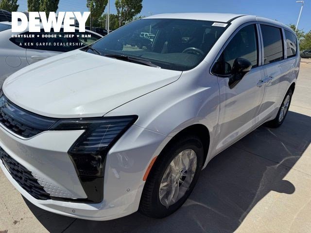 2027 Chrysler Pacifica Select AWD's photo