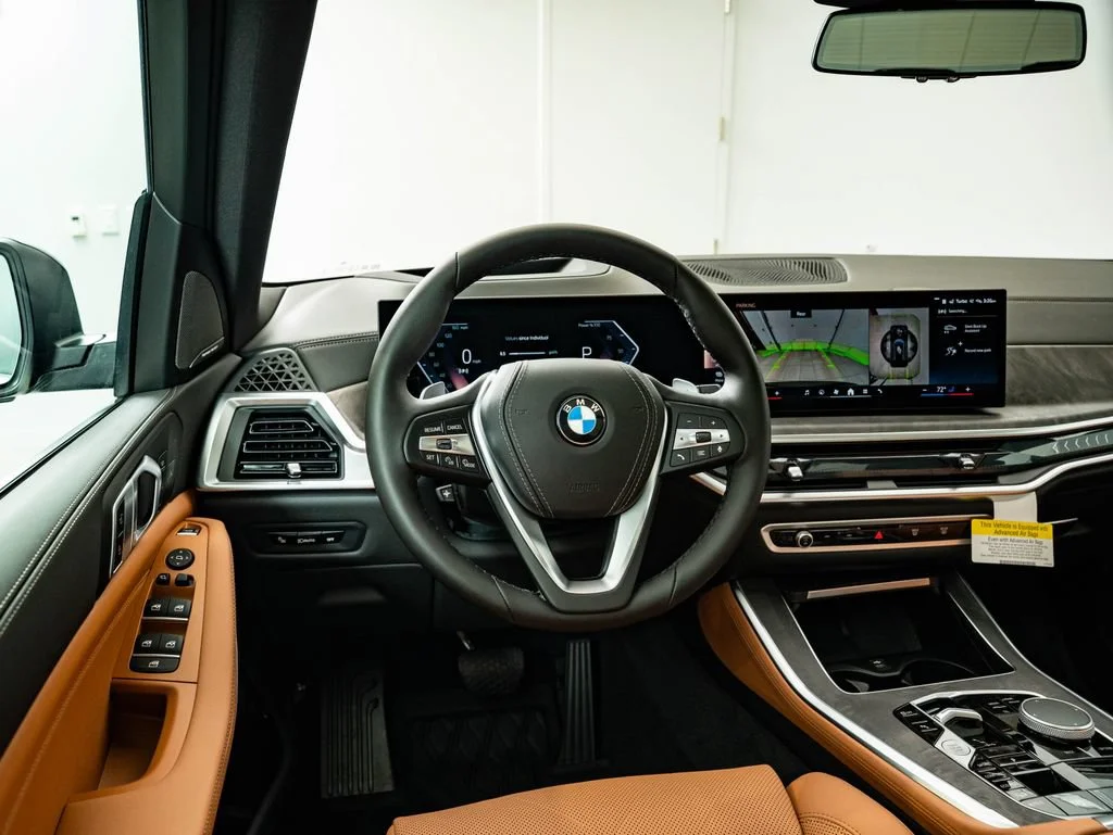New 2026 Black Sapphire Metallic BMW xDrive40i image 33