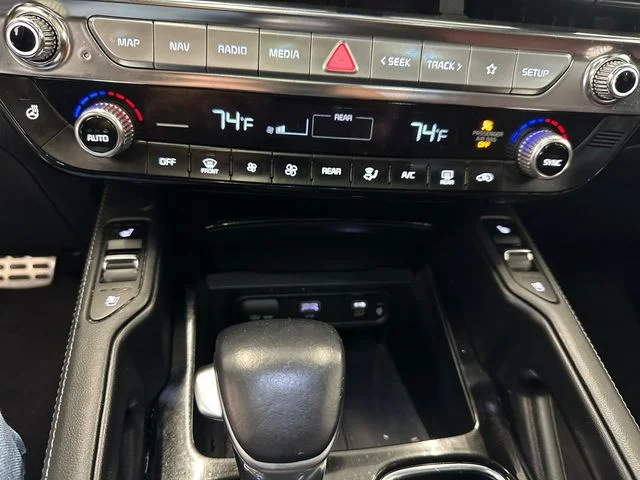 Used 2023 Black Kia SX image 38