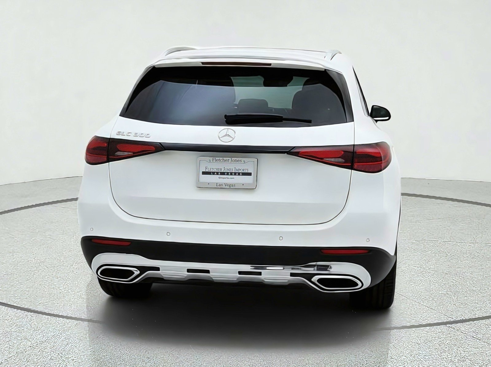 Certified Used 2026 Polar White Mercedes-Benz GLC 300 image 10