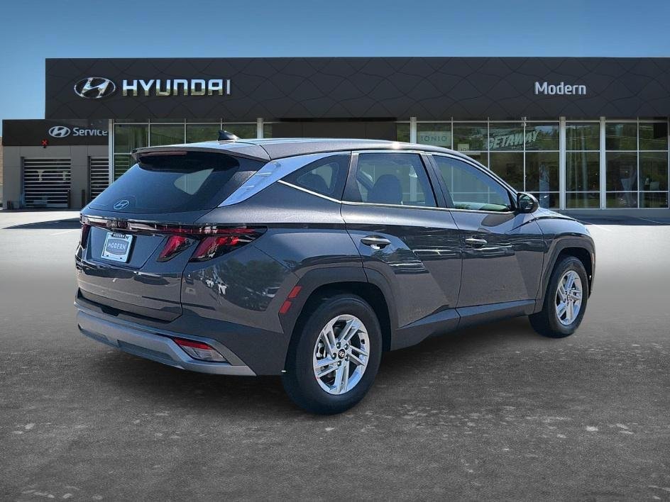 New 2026 Ecotronic Gray Hyundai SE FWD image 19