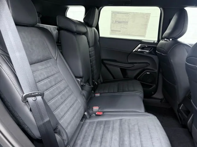 New 2026 Gray Mitsubishi LE image 21