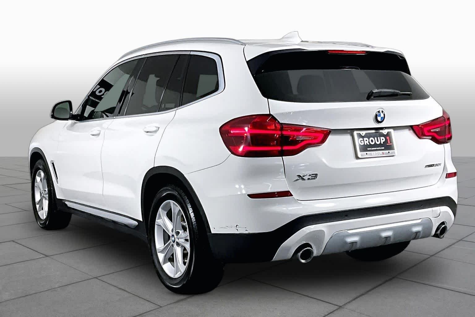 Used 2019 Alpine White BMW sDrive30i image 12