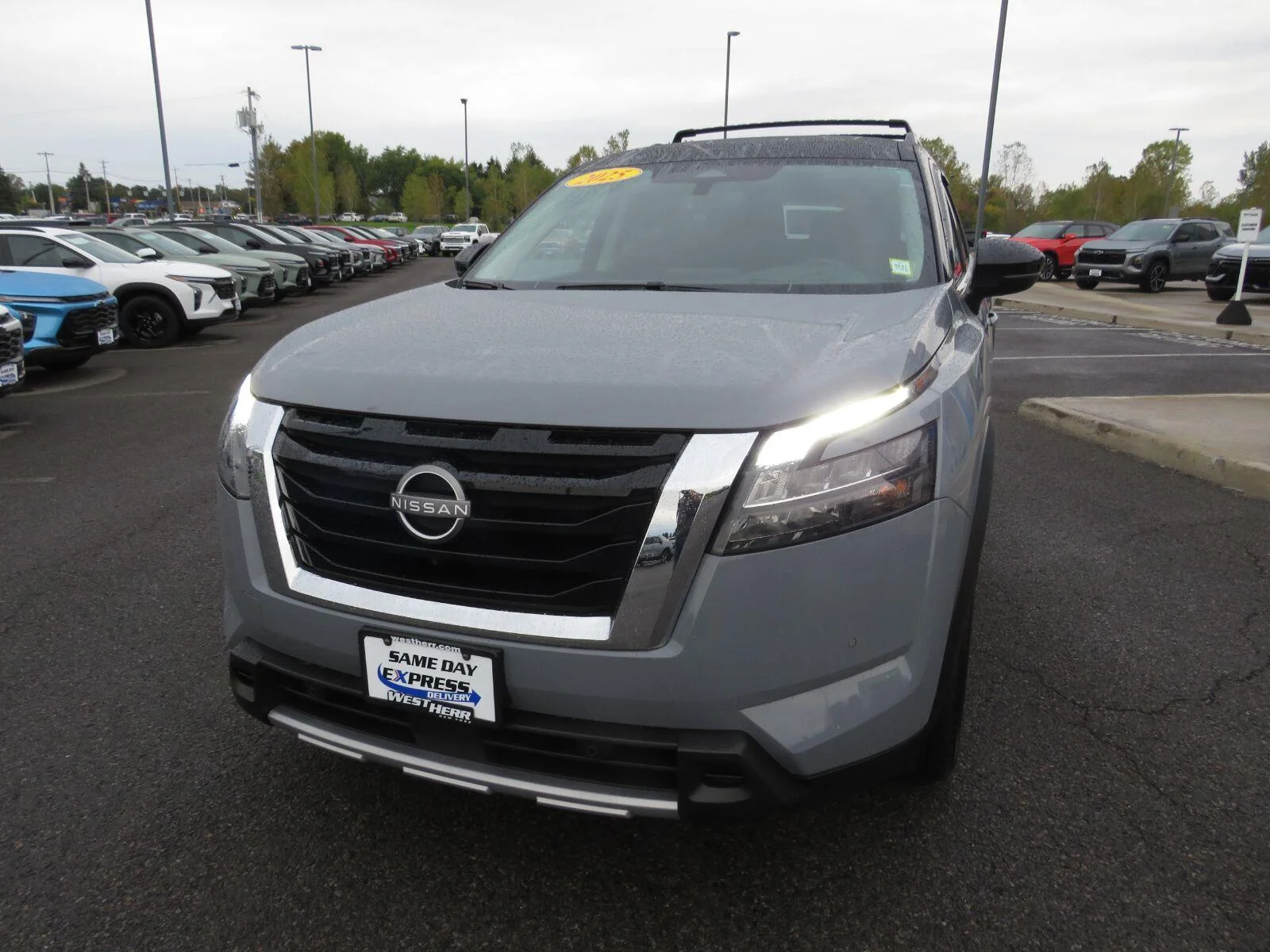 Used 2025 Solid Gray/Super Black Nissan Platinum image 16