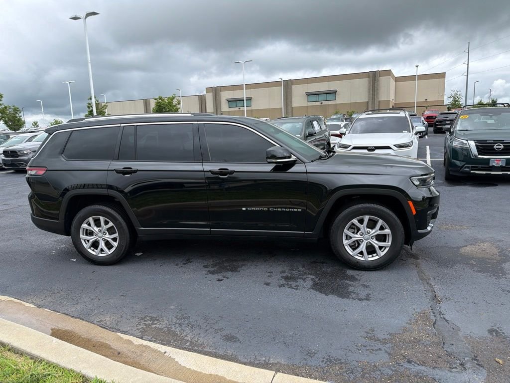 Used 2022 Black Jeep Limited image 8