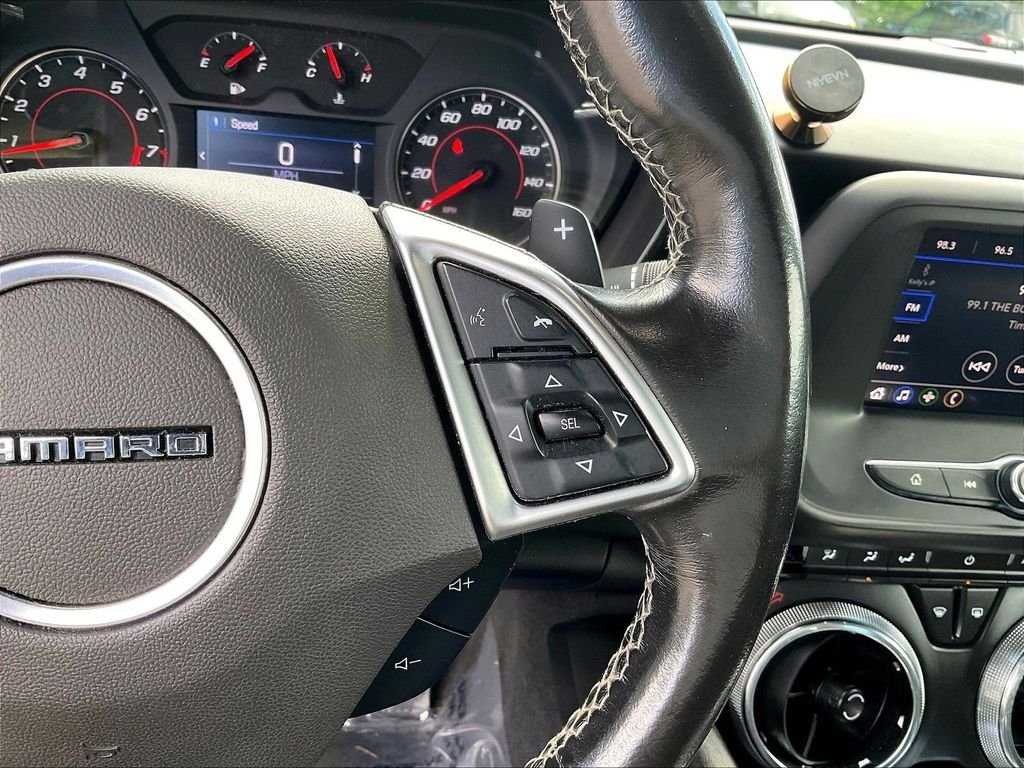Used 2020 Gray Chevrolet 1LT image 22