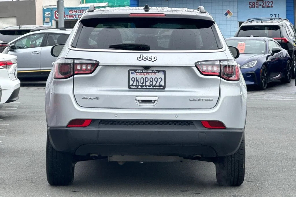 Used 2025 Silver Jeep Limited image 5