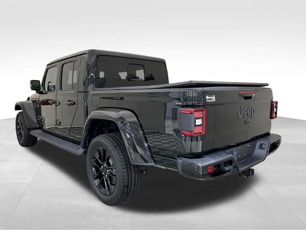 Used 2023 Black Jeep Overland image 3