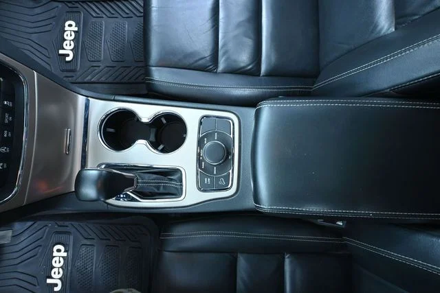 Used 2017 Black Jeep Limited image 32