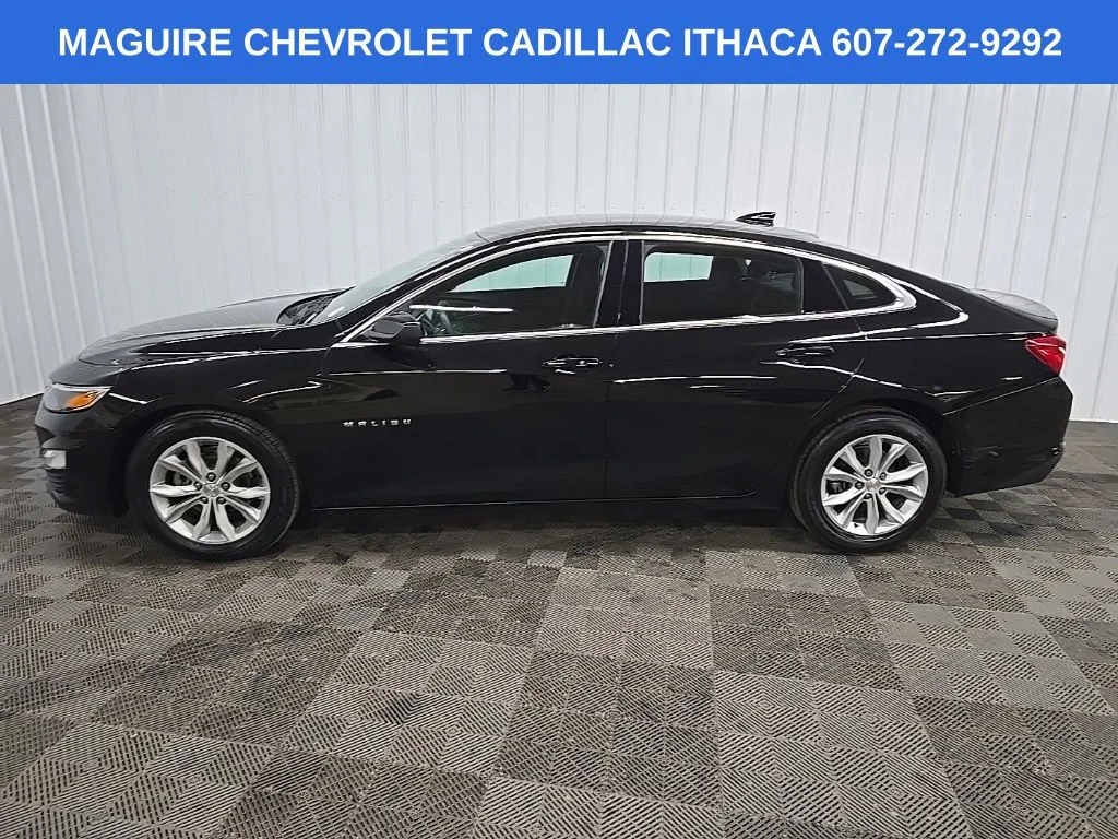 Used 2023 Black Chevrolet LT image 5