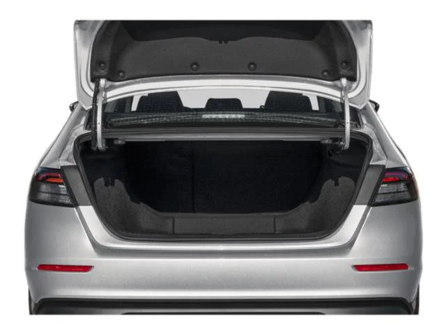 Used 2025  Honda SE image 10