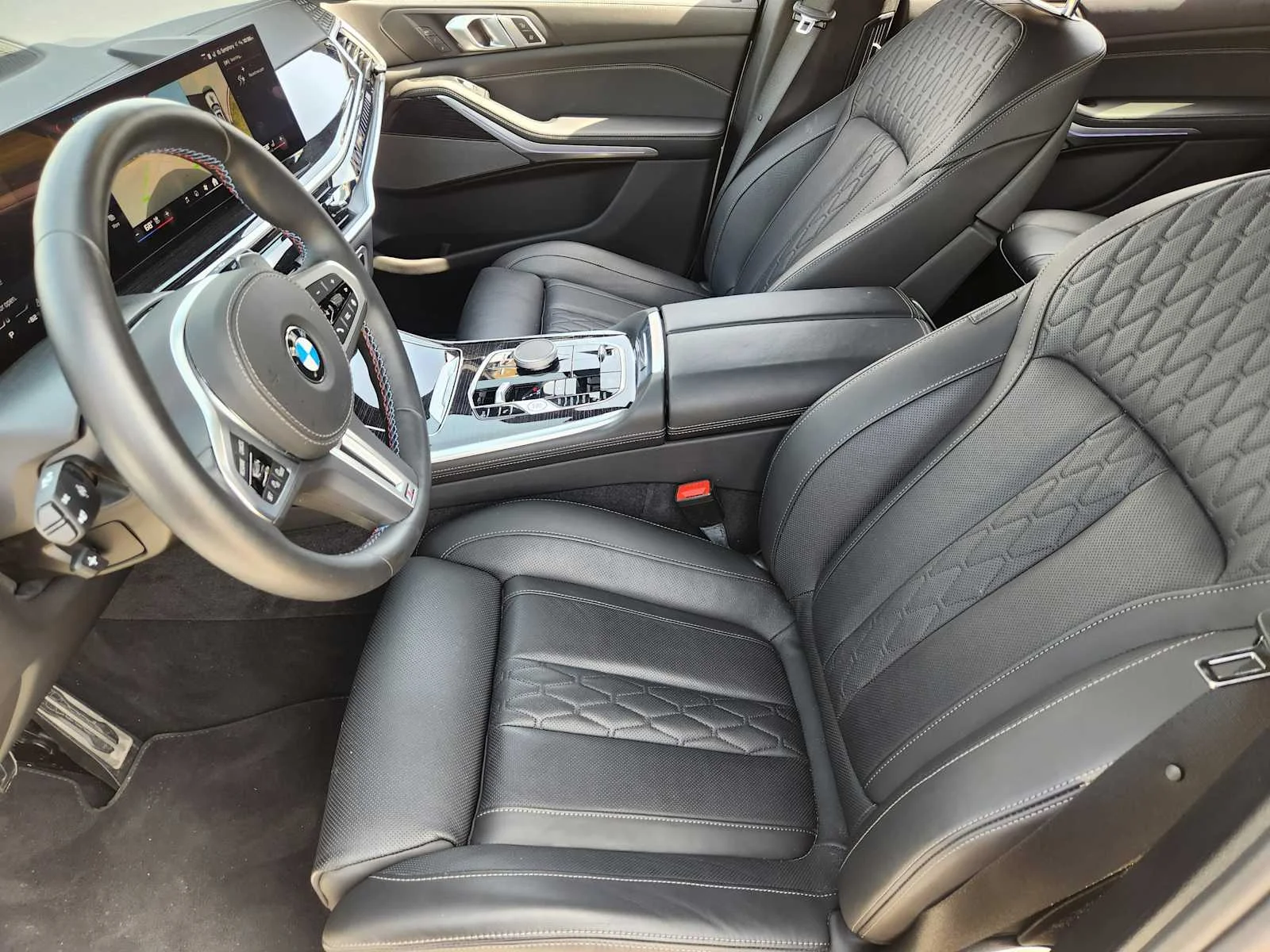 2025 BMW X7 M60i - Photo 10